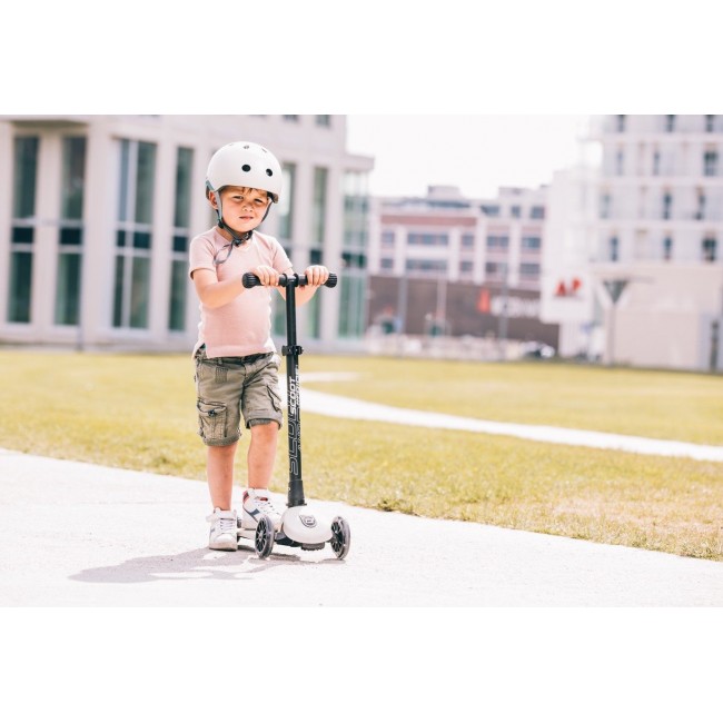 Scoot & Ride - Highwaykick 3 LED Ash trotinet Scoot & Ride - Highwaykick 3 LED Ash trotinet